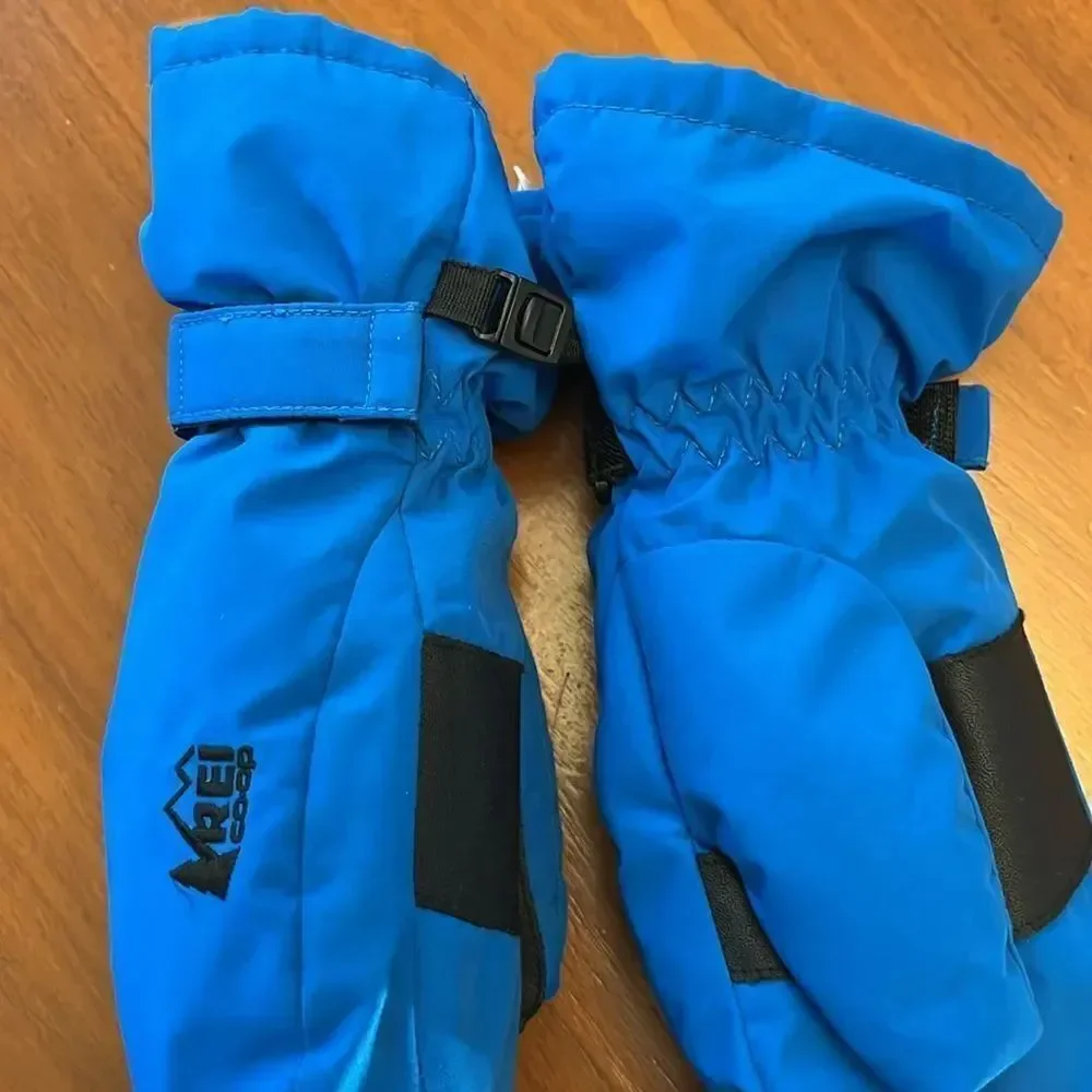 REI insulated kids mittens bright blue size medium